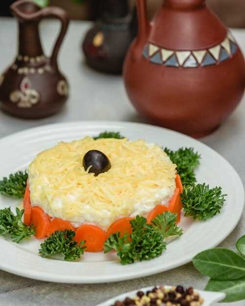 Техники сборки и украшения салата Мимоза