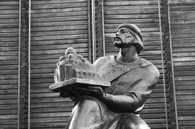 Изменение популярности имени в последние десятилетия