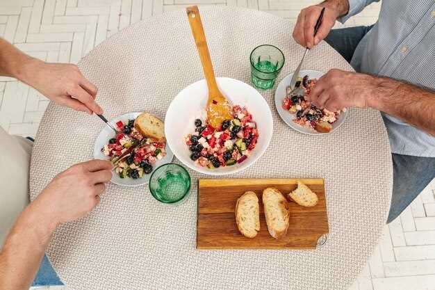Греческий салат с фетой и оливками