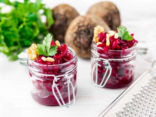 Салат из свеклы с луком, чесноком и травами – добавляем яркости