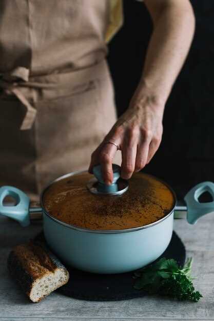 Добавление овощей и риса: ключевые этапы